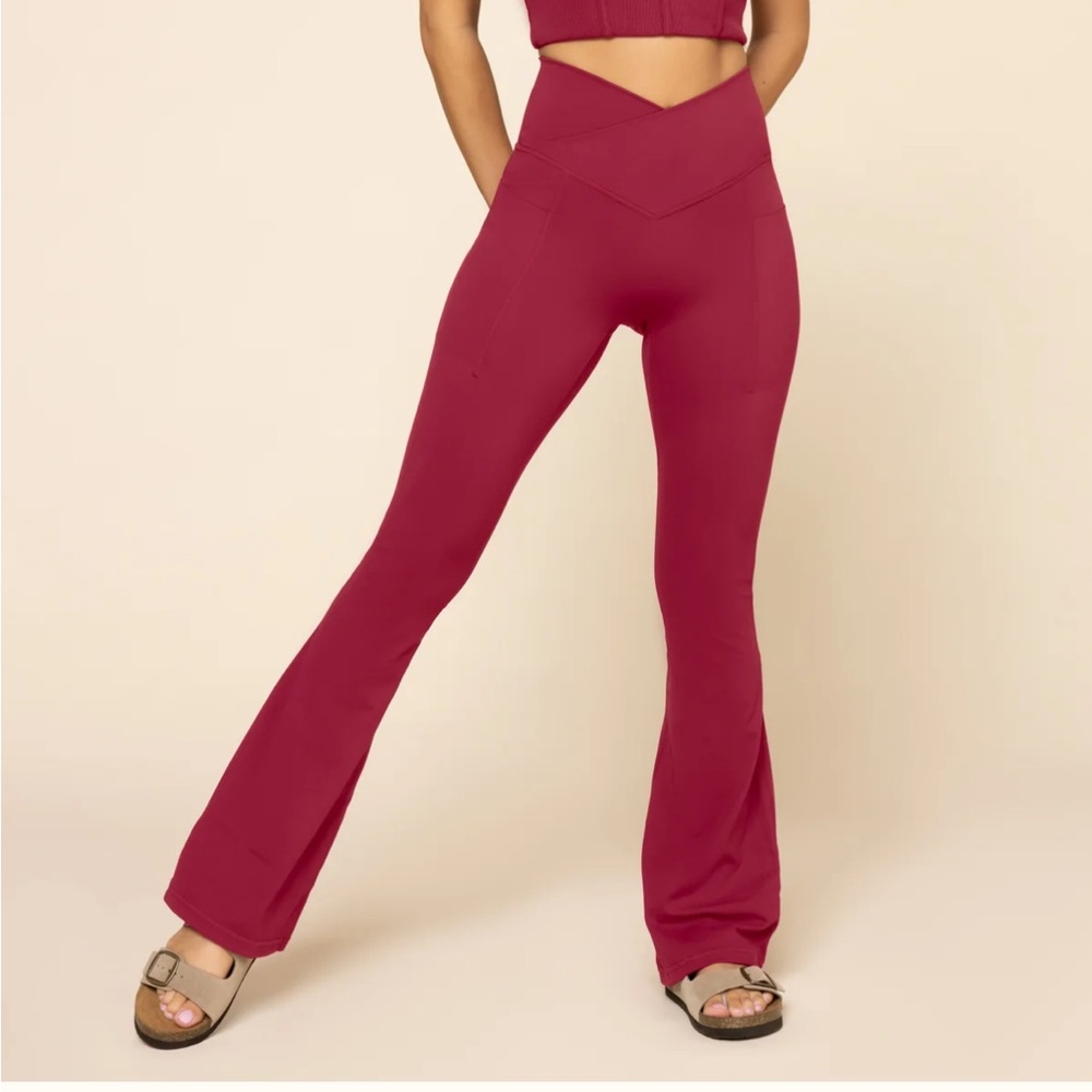 POPFLEX crisscross hourglass Flared Legging w/pockets - Ruby M 29 inseam